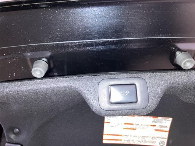 クラウンクロスオーバー Ｇアドバンスド　スマキー　ＬＥＤランプ　ＡＣ１００Ｖ　地デジＴＶ　横滑り防止機能　フルオートエアコン　クルーズコントロール　ＡＢＳ　バックモニター　ＥＴＣ　キーレス　Ｐシート　ＡＵＸ　ドライブレコーダー　エアバッグ（11枚目）