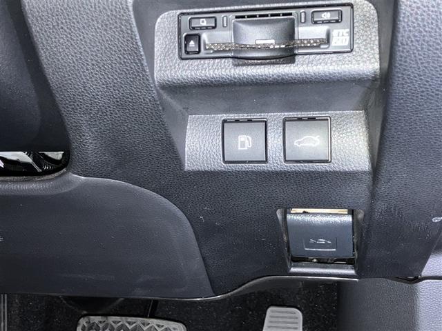 クラウンクロスオーバー Ｇアドバンスド　スマキー　ＬＥＤランプ　ＡＣ１００Ｖ　地デジＴＶ　横滑り防止機能　フルオートエアコン　クルーズコントロール　ＡＢＳ　バックモニター　ＥＴＣ　キーレス　Ｐシート　ＡＵＸ　ドライブレコーダー　エアバッグ（30枚目）