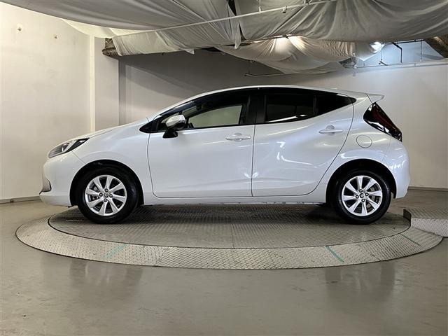 アクア Z PCS 100V LEDランプ クルコン フルセグTV ナビ&TV スマートキー VSC オートエアコン イモビライザー カーテンエアバッグ 助手席エアバック ETC パワーステアリング メモリナビ(4枚目)