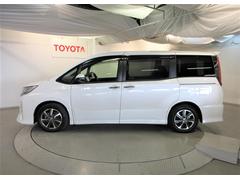 乗り降り楽々！自動スライドドアで運転席の操作でオートスライドドアが開閉します！とっても便利な機能です！お子様、ご年配の方にも安心です！ご家族、同乗者に優しい装備です♪ 7