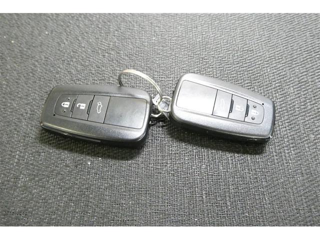 カローラクロス ハイブリッド　Ｚ　ＡＣ１００Ｖ電源　衝突軽減Ｂ　フルセグテレビ　スマキ－　半レザー　Ｂモニター　アクティブクルーズコントロール　メモリナビ　イモビ　ＬＥＤ　ＡＣ　運転席Ｐシート　メディアプレイヤー接続　キーレス　アルミ（40枚目）