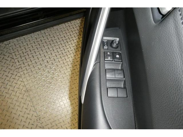 カローラクロス ハイブリッド Z AC100V電源 衝突軽減B フルセグテレビ スマキ- 半レザー Bモニター アクティブクルーズコントロール メモリナビ イモビ LED AC 運転席Pシート メディアプレイヤー接続 キーレス アルミ(36枚目)