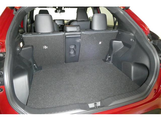 ヤリスクロス ハイブリッドＺ　インテリジェントキー　アルミホイル　ＬＥＤライト　リアカメラ　クルーズコントロール　横滑り防止システム　ナビＴＶ　メモリーナビゲーション　電動シ－ト　パワステ　オートエアコン　キーフリー　イモビライザ（15枚目）