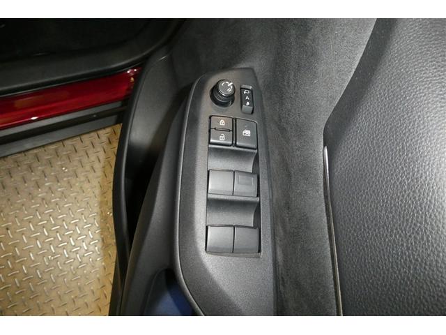 ヤリスクロス ハイブリッドＺ　インテリジェントキー　アルミホイル　ＬＥＤライト　リアカメラ　クルーズコントロール　横滑り防止システム　ナビＴＶ　メモリーナビゲーション　電動シ－ト　パワステ　オートエアコン　キーフリー　イモビライザ（30枚目）