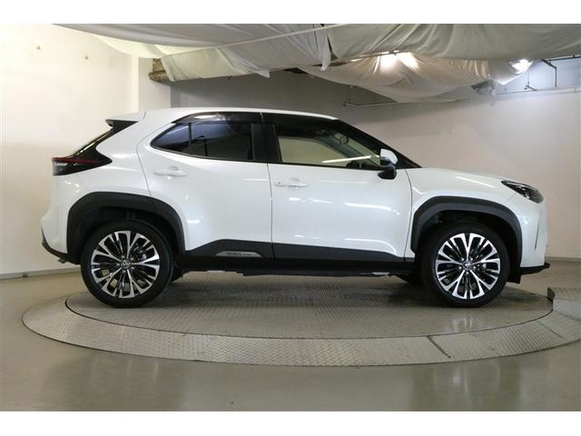 ヤリスクロス ハイブリッドZ インテリジェントキー アルミホイル LEDライト リアカメラ クルーズコントロール 横滑り防止システム ナビTV メモリーナビゲーション 電動シ-ト パワステ オートエアコン キーフリー イモビライザ(5枚目)