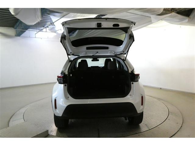 ヤリスクロス ハイブリッドZ インテリジェントキー アルミホイル LEDライト リアカメラ クルーズコントロール 横滑り防止システム ナビTV メモリーナビゲーション 電動シ-ト パワステ オートエアコン キーフリー イモビライザ(9枚目)