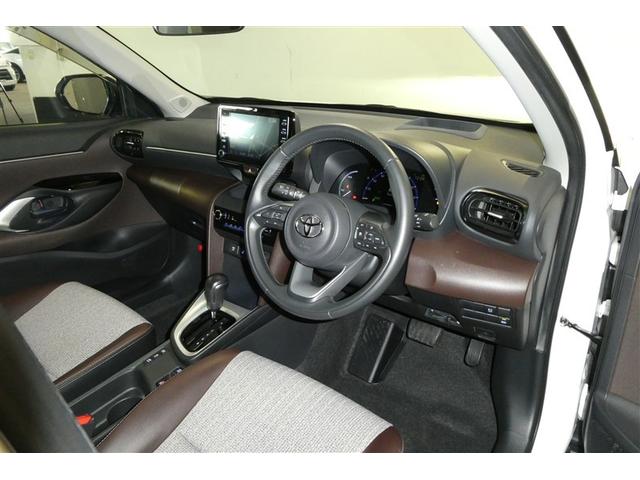 ヤリスクロス ハイブリッドZ インテリジェントキー アルミホイル LEDライト リアカメラ クルーズコントロール 横滑り防止システム ナビTV メモリーナビゲーション 電動シ-ト パワステ オートエアコン キーフリー イモビライザ(10枚目)