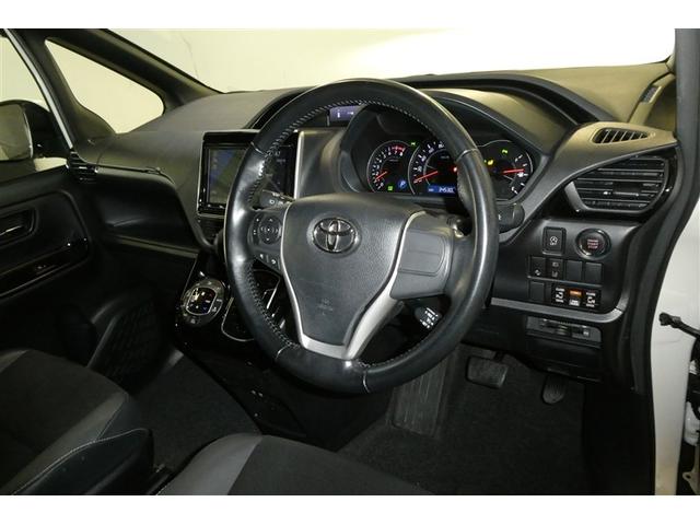 ノア Ｓｉ　ダブルバイビーＩＩ　フルフラット　横滑防止装置　ＰＣＳ　スマートキ－　Ｗエアコン　Ｂモニター　ＤＶＤ再生可　フルセグテレビ　ＥＴＣ付き　アイドリングＳ　オートエアコン　ＰＳ　クルーズＣ　ナビ＆ＴＶ　ＰＷ　ウォークスルー（13枚目）