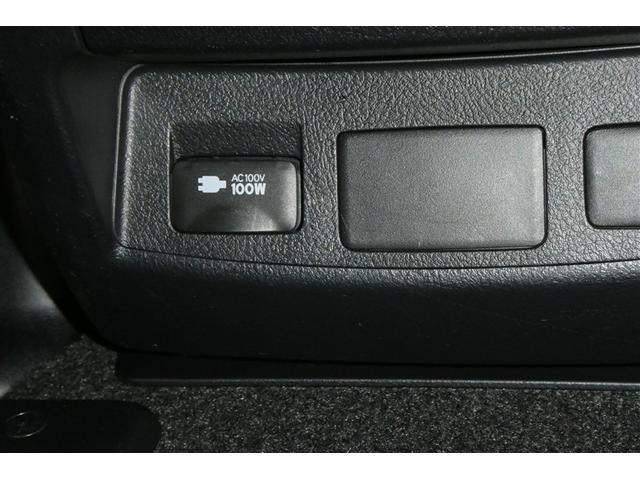 アルファード ２．５Ｓ　Ｃパッケージ　両電動ドア　アイドリングストップ　Ｂモニタ　地デジ　エアロ　ＤＶＤ再生可能　リアオートエアコン　ナビテレビ　横滑り防止　クルコン　ＡＣ１００Ｖ電源　セキュリティ　ＥＴＣ車載器　ＬＥＤヘッドライト　３列（31枚目）