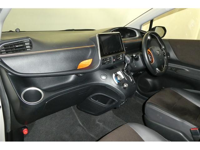 シエンタ ハイブリッドＧ　クエロ　地デジＴＶ　盗難防止　横滑り防止　ＬＥＤライト　クルコン　スマートキー　ＥＴＣ　バックモニタ　ＤＶＤ　オ－トエアコン　ＡＵＸ　メモリ－ナビ　エアバッグ　３列シート　ナビ＆ＴＶ　ＡＢＳ　ウォークスルー（12枚目）