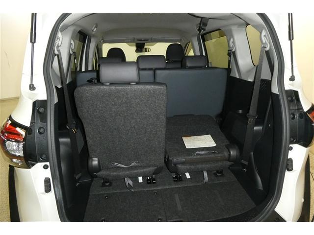 シエンタ ハイブリッドＧ　クエロ　地デジＴＶ　盗難防止　横滑り防止　ＬＥＤライト　クルコン　スマートキー　ＥＴＣ　バックモニタ　ＤＶＤ　オ－トエアコン　ＡＵＸ　メモリ－ナビ　エアバッグ　３列シート　ナビ＆ＴＶ　ＡＢＳ　ウォークスルー（17枚目）