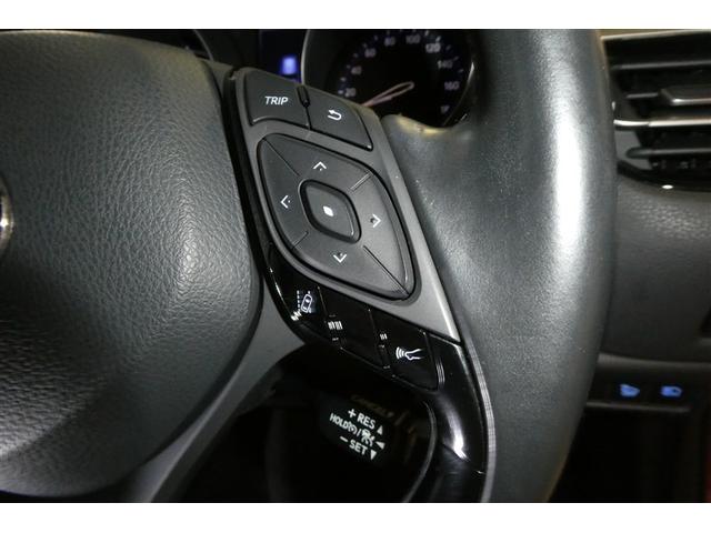 Ｃ－ＨＲ Ｇ　ハーフ革　ＴＳＳ　ＤＶＤ再生可　ＬＥＤヘッド　バックモニタ　イモビライザー　ナビ＆ＴＶ　ＥＴＣ付　キーフリーシステム　スマキー　横滑り防止機能　クルーズＣ　エアバッグ　サイドカーテンエアバック　アルミ（18枚目）