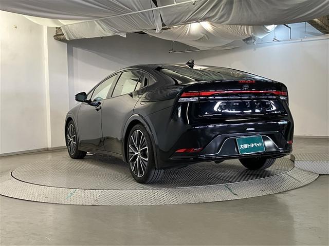 プリウス Ｚ　バックモニタ－　運転席パワーシート　フルタイム４ＷＤ　ＬＥＤヘッドライト　エアコン　ＡＣ１００Ｖ　クルーズコントロール　ＡＷ　ナビＴＶ　盗難防止装置　寒冷地仕様車　キーレス　スマートキー　ＥＴＣ（6枚目）