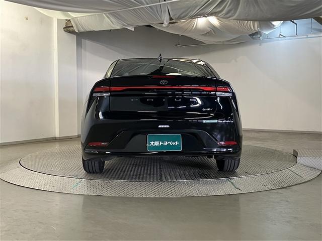 プリウス Ｚ　バックモニタ－　運転席パワーシート　フルタイム４ＷＤ　ＬＥＤヘッドライト　エアコン　ＡＣ１００Ｖ　クルーズコントロール　ＡＷ　ナビＴＶ　盗難防止装置　寒冷地仕様車　キーレス　スマートキー　ＥＴＣ（7枚目）