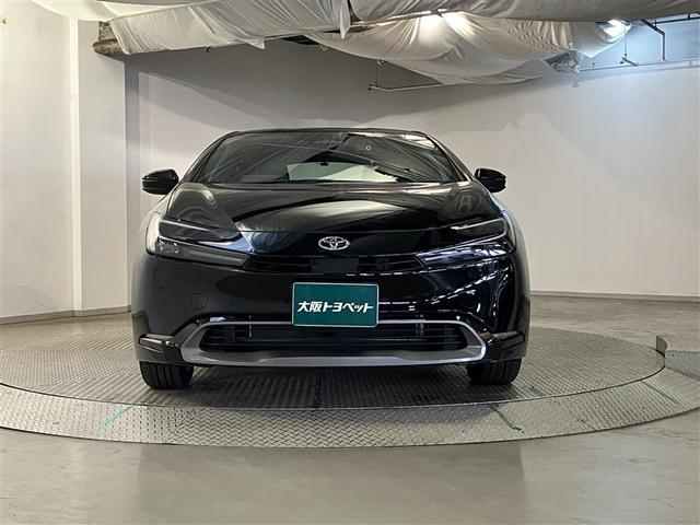 プリウス Ｚ　Ｒカメラ　フルセグ地デジＴＶ　フルオートエアコン　サイドエアバッグ　元試乗車　ドラレコ付き　メモリーナビゲーション　ＥＳＣ　ナビＴＶ　パワーステアリング　アルミ　Ｐシート　インテリキー　ＡＣ１００（2枚目）