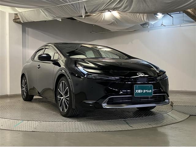 プリウス Ｚ　Ｒカメラ　フルセグ地デジＴＶ　フルオートエアコン　サイドエアバッグ　元試乗車　ドラレコ付き　メモリーナビゲーション　ＥＳＣ　ナビＴＶ　パワーステアリング　アルミ　Ｐシート　インテリキー　ＡＣ１００（3枚目）