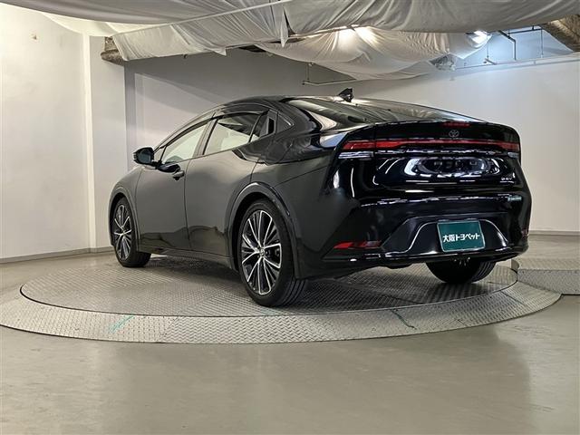 プリウス Ｚ　Ｒカメラ　フルセグ地デジＴＶ　フルオートエアコン　サイドエアバッグ　元試乗車　ドラレコ付き　メモリーナビゲーション　ＥＳＣ　ナビＴＶ　パワーステアリング　アルミ　Ｐシート　インテリキー　ＡＣ１００（6枚目）