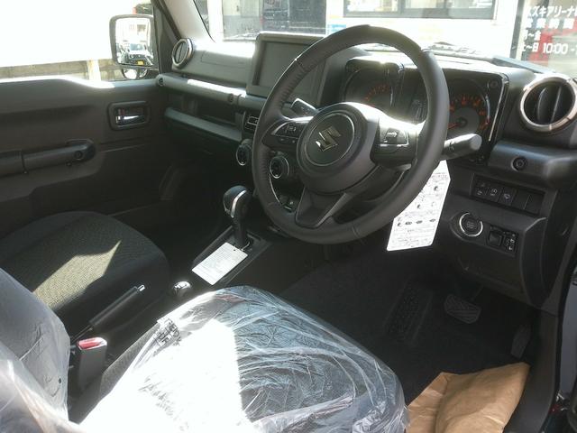 XC 4WDターボ 3型モデル 4AT車 スズキ保証付 届出済未使用車 デュアルセンサーブレーキ LEDヘッドランプ クルーズコントロールシステム アイドリングストップシステム オートライトシステム(9枚目)