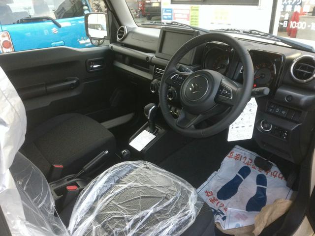 XC 4WDターボ 2トーンルーフ 3型モデル 4AT車 スズキ保証付 届出済未使用車 デュアルセンサーブレーキ LEDヘッドランプ クルーズコントロールシステム アイドリングストップシステム(8枚目)
