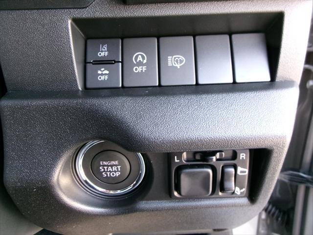 ジムニー ＸＣ　４ＷＤターボ　３型モデル　４ＡＴ車　スズキ保証付　届出済み使用車　デュアルセンサーブレーキ　ＬＥＤヘッドランプ　オートライトシステム　クルーズコントロールシステム　アイドリングストップシステム（6枚目）