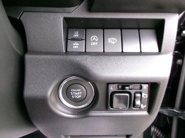 ジムニー ＸＣ　４ＷＤターボ　３型モデル　４ＡＴ車　スズキ保証付　届出済未使用車　デュアルセンサーブレーキ　ＬＥＤヘッドランプ　オートライトシステム　クルーズコントロールシステム　アイドリングストップシステム（36枚目）