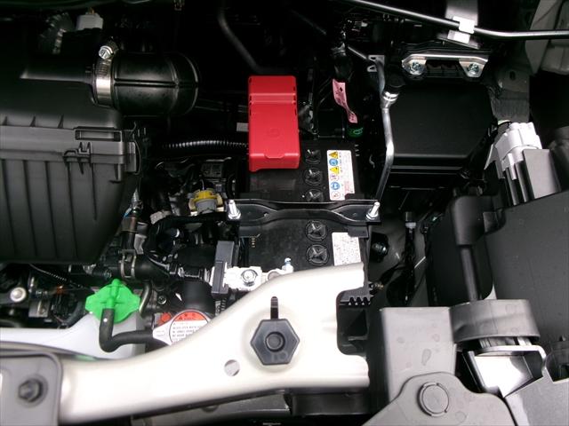 スペーシアギア ハイブリッドXZ スズキ保証付 デュアルセンサーブレーキサポートII パーキングセンサー ヘッドアップディスプレイ アダプティブクルーズコントロール LEDヘッドランプ 電動パーキングブレーキ 両側パワースライドドア(32枚目)