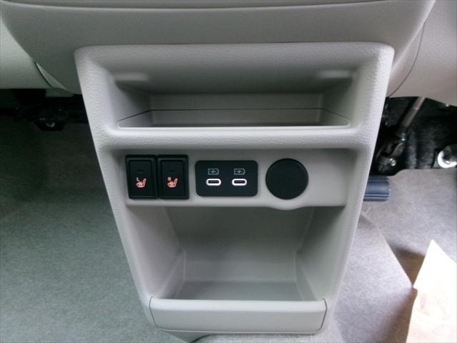 アルトラパンLC ハイブリッドX 6型モデル スズキ保証付 デュアルセンサーブレーキサポートII パーキングセンサー LEDヘッドランプ アイドリングストップ 360°プレミアムUV&IRカットガラス USBソケット シートヒーター(19枚目)