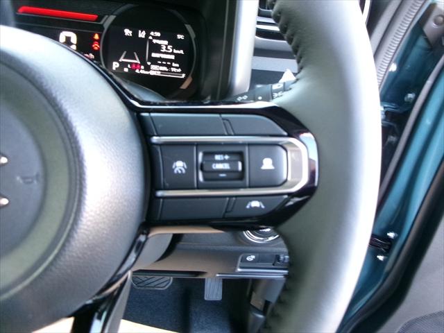 スペーシアギア ハイブリッドＸＺ　２トーンルーフ　スズキ保証付　デュアルセンサーブレーキサポートＩＩ　パーキングセンサー　ヘッドアップディスプレイ　アダプティブクルーズコントロール　ＬＥＤヘッドランプ　電動パーキングブレーキ（7枚目）