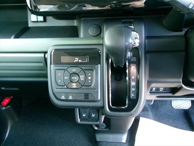 スペーシアギア ハイブリッドＸＺ　２トーンルーフ　スズキ保証付　デュアルセンサーブレーキサポートＩＩ　パーキングセンサー　ヘッドアップディスプレイ　アダプティブクルーズコントロール　ＬＥＤヘッドランプ　電動パーキングブレーキ（59枚目）