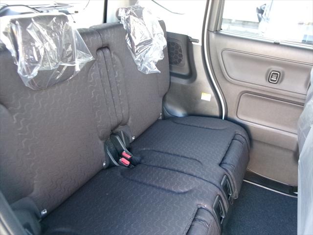 スペーシアギア ハイブリッドＸＺ　スズキ保証付　デュアルセンサーブレーキサポートＩＩ　パーキングセンサー　ヘッドアップディスプレイ　アダプティブクルーズコントロール　ＬＥＤヘッドランプ　電動パーキングブレーキ　両側パワースライドドア（9枚目）