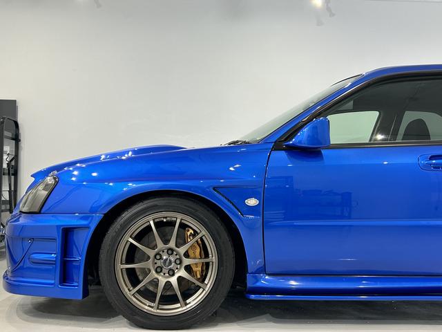 インプレッサ ＷＲＸ　ＳＴｉ　ＨＫＳ車高調／クロススピード１７ＡＷ／フジツボマフラー／前後クスコスタビ／オイルクーラー／社外ラジエター／ＢＬＩＴＺブローオフ／フルエアロ／ＭＯＭＯステ／全席フロアアルミプレート／サイド付ロールバー（14枚目）