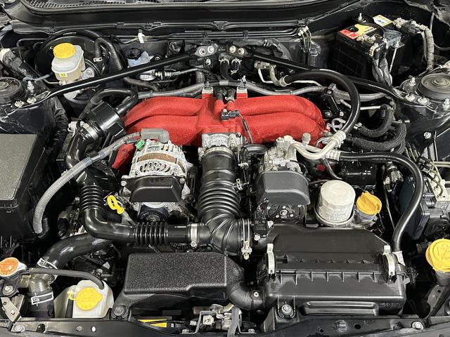 ８６ ＧＴ　後期型／Ｃ－ＷＥＳＴフロントスポイラー／ロッソモデロマフラー／社外リアスポイラー／Ｗｅｄｓｓｐｏｒｔ　ＳＡ－２０Ｒ　１９ＡＷ／ＲＡＺＯシフトノブ／アルパイン７インチナビ（７ＷＶ）／フルセグＴＶ／ＥＴＣ（3枚目）