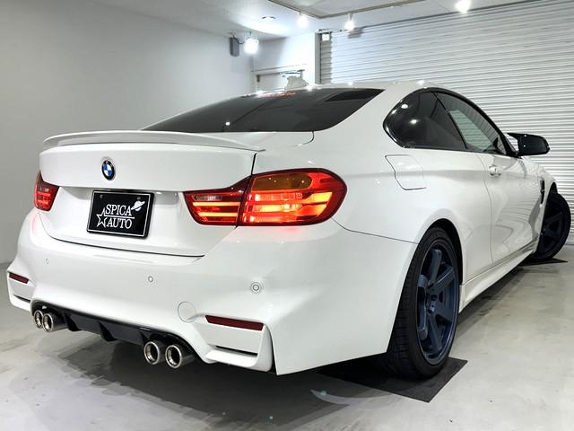 ４シリーズ ４２０ｉクーペ　Ｍスポーツ　☆Ｍ４仕様☆Ｍ４ルック社外エアロ（前後バンパー・ミラー・ブラックキドニーグリル・エアブリーザー）／ＧＳＰマフラー／トランクスポイラー／ＧＳＰ　Ｄ２２　１９ＡＷ／インナードアハンドルべたつき対策済み（5枚目）
