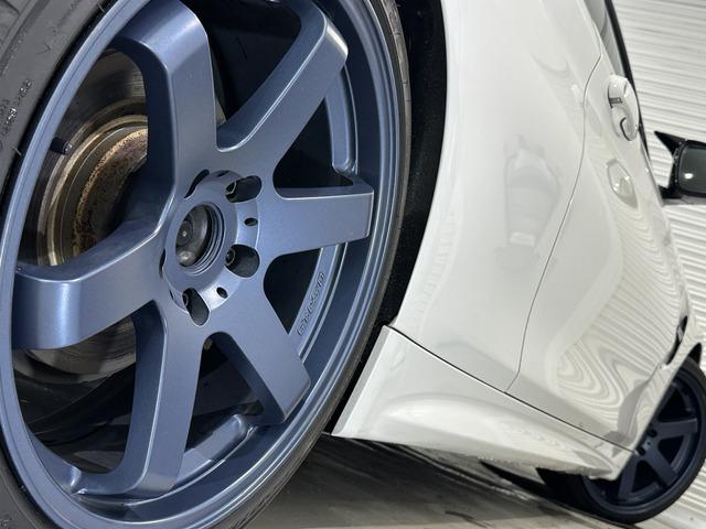 ４シリーズ ４２０ｉクーペ　Ｍスポーツ　☆Ｍ４仕様☆Ｍ４ルック社外エアロ（前後バンパー・ミラー・ブラックキドニーグリル・エアブリーザー）／ＧＳＰマフラー／トランクスポイラー／ＧＳＰ　Ｄ２２　１９ＡＷ／インナードアハンドルべたつき対策済み（24枚目）