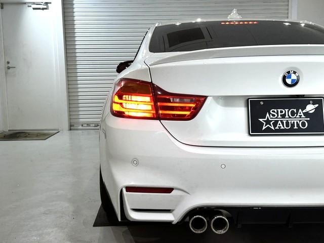 ４シリーズ ４２０ｉクーペ　Ｍスポーツ　☆Ｍ４仕様☆Ｍ４ルック社外エアロ（前後バンパー・ミラー・ブラックキドニーグリル・エアブリーザー）／ＧＳＰマフラー／トランクスポイラー／ＧＳＰ　Ｄ２２　１９ＡＷ／インナードアハンドルべたつき対策済み（26枚目）