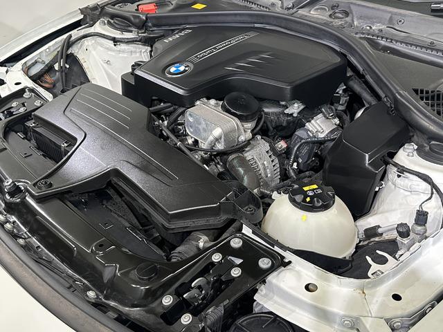 ４シリーズ ４２０ｉクーペ　Ｍスポーツ　☆Ｍ４仕様☆Ｍ４ルック社外エアロ（前後バンパー・ミラー・ブラックキドニーグリル・エアブリーザー）／ＧＳＰマフラー／トランクスポイラー／ＧＳＰ　Ｄ２２　１９ＡＷ／インナードアハンドルべたつき対策済み（76枚目）