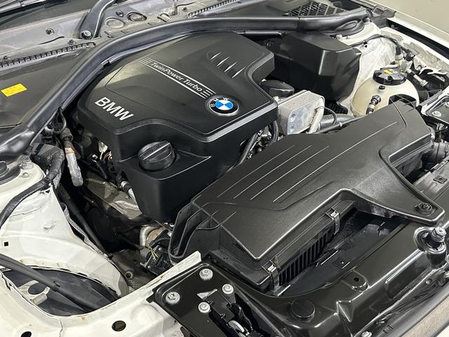 ４シリーズ ４２０ｉクーペ　Ｍスポーツ　☆Ｍ４仕様☆Ｍ４ルック社外エアロ（前後バンパー・ミラー・ブラックキドニーグリル・エアブリーザー）／ＧＳＰマフラー／トランクスポイラー／ＧＳＰ　Ｄ２２　１９ＡＷ／インナードアハンドルべたつき対策済み（77枚目）