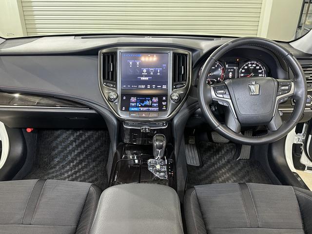 クラウン アスリートＳ－Ｔ　後期型／ターボ車／ＴＥＩＮ車高調／ＷＯＲＫ　ジースト２０ＡＷ／リアスポイラー／リアトランクスポイラー／前後クリアランスソナー／トヨタセーフティーセンス／スペアキー／バックカメラ／フルセグＴＶ（2枚目）