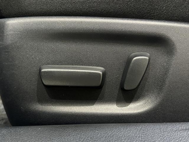 クラウン アスリートＳ－Ｔ　後期型／ターボ車／ＴＥＩＮ車高調／ＷＯＲＫ　ジースト２０ＡＷ／リアスポイラー／リアトランクスポイラー／前後クリアランスソナー／トヨタセーフティーセンス／スペアキー／バックカメラ／フルセグＴＶ（55枚目）