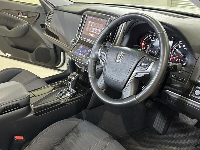 クラウン アスリートＳ－Ｔ　後期型／ターボ車／ＴＥＩＮ車高調／ＷＯＲＫ　ジースト２０ＡＷ／リアスポイラー／リアトランクスポイラー／前後クリアランスソナー／トヨタセーフティーセンス／スペアキー／バックカメラ／フルセグＴＶ（59枚目）