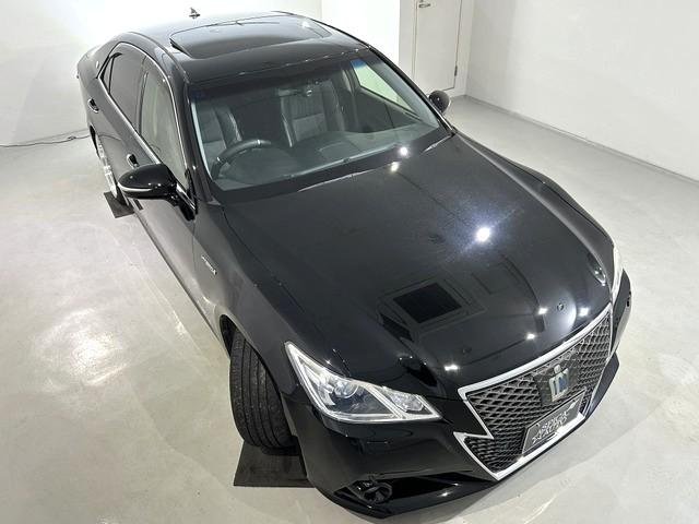 クラウンハイブリッド アスリートＧ　サンルーフ／ブラックレザーシート／車高調／ｌｅｖａｎｎａ　１９ＡＷ／社外アンビエントライト／シートヒーター＆クーラー／コーナーセンサー／追従式クルコン／リアロールサンシェード／イエローフォグランプ（13枚目）
