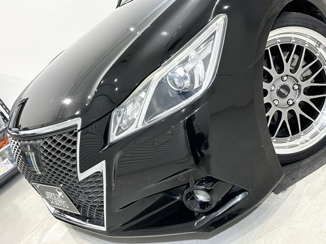 クラウンハイブリッド アスリートＧ　サンルーフ／ブラックレザーシート／車高調／ｌｅｖａｎｎａ　１９ＡＷ／社外アンビエントライト／シートヒーター＆クーラー／コーナーセンサー／追従式クルコン／リアロールサンシェード／イエローフォグランプ（24枚目）