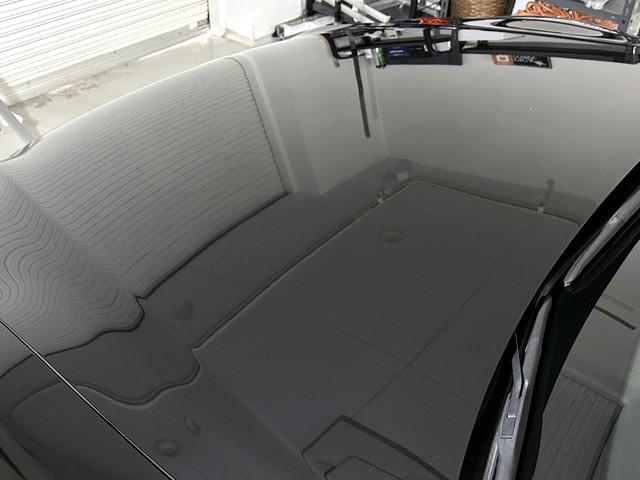 クラウンハイブリッド アスリートＧ　サンルーフ／ブラックレザーシート／車高調／ｌｅｖａｎｎａ　１９ＡＷ／社外アンビエントライト／シートヒーター＆クーラー／コーナーセンサー／追従式クルコン／リアロールサンシェード／イエローフォグランプ（31枚目）