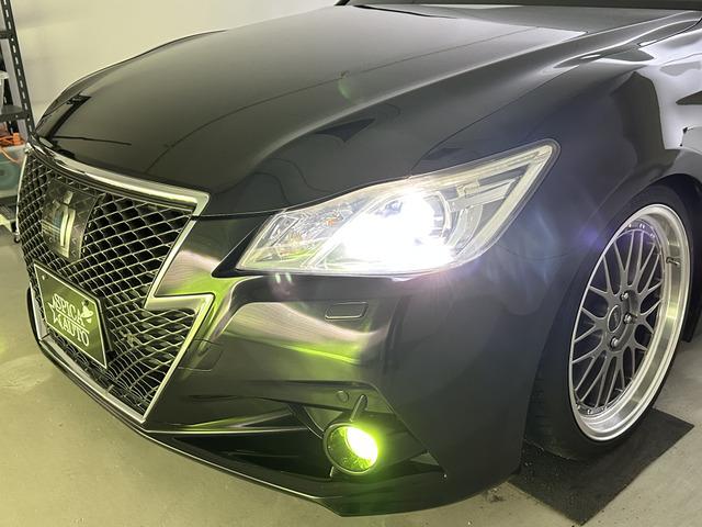 クラウンハイブリッド アスリートＧ　サンルーフ／ブラックレザーシート／車高調／ｌｅｖａｎｎａ　１９ＡＷ／社外アンビエントライト／シートヒーター＆クーラー／コーナーセンサー／追従式クルコン／リアロールサンシェード／イエローフォグランプ（41枚目）