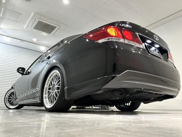 クラウンハイブリッド アスリートＧ　サンルーフ／ブラックレザーシート／車高調／ｌｅｖａｎｎａ　１９ＡＷ／社外アンビエントライト／シートヒーター＆クーラー／コーナーセンサー／追従式クルコン／リアロールサンシェード／イエローフォグランプ（43枚目）