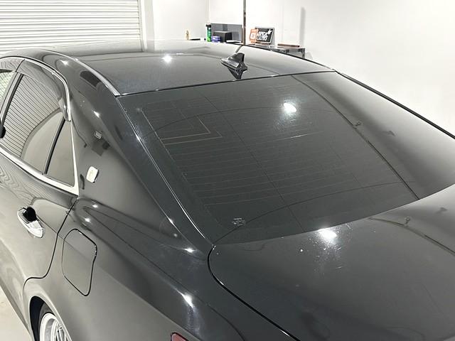 クラウンハイブリッド アスリートＧ　サンルーフ／ブラックレザーシート／車高調／ｌｅｖａｎｎａ　１９ＡＷ／社外アンビエントライト／シートヒーター＆クーラー／コーナーセンサー／追従式クルコン／リアロールサンシェード／イエローフォグランプ（45枚目）