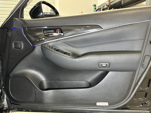 クラウンハイブリッド アスリートＧ　サンルーフ／ブラックレザーシート／車高調／ｌｅｖａｎｎａ　１９ＡＷ／社外アンビエントライト／シートヒーター＆クーラー／コーナーセンサー／追従式クルコン／リアロールサンシェード／イエローフォグランプ（54枚目）