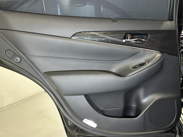 クラウンハイブリッド アスリートＧ　サンルーフ／ブラックレザーシート／車高調／ｌｅｖａｎｎａ　１９ＡＷ／社外アンビエントライト／シートヒーター＆クーラー／コーナーセンサー／追従式クルコン／リアロールサンシェード／イエローフォグランプ（59枚目）