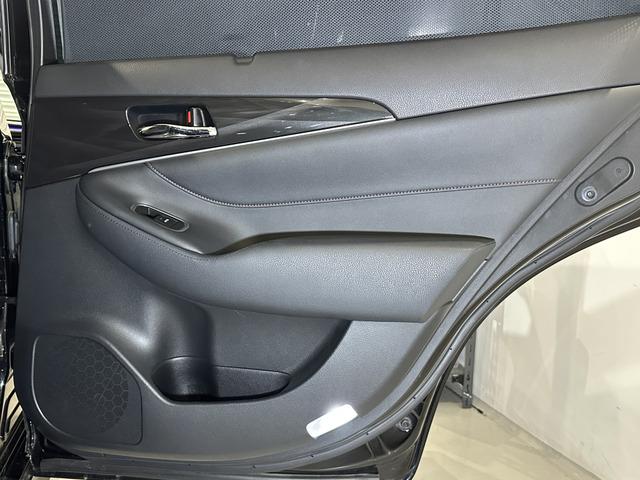 クラウンハイブリッド アスリートＧ　サンルーフ／ブラックレザーシート／車高調／ｌｅｖａｎｎａ　１９ＡＷ／社外アンビエントライト／シートヒーター＆クーラー／コーナーセンサー／追従式クルコン／リアロールサンシェード／イエローフォグランプ（63枚目）