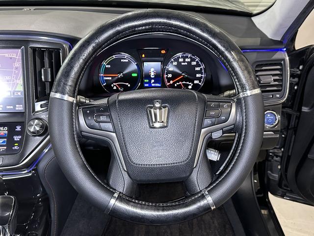 クラウンハイブリッド アスリートＧ　サンルーフ／ブラックレザーシート／車高調／ｌｅｖａｎｎａ　１９ＡＷ／社外アンビエントライト／シートヒーター＆クーラー／コーナーセンサー／追従式クルコン／リアロールサンシェード／イエローフォグランプ（64枚目）